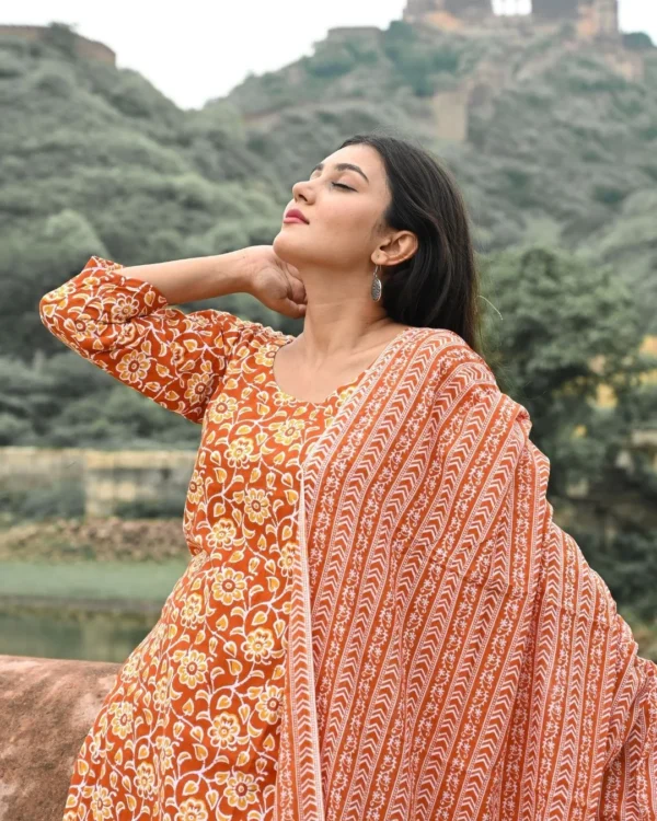 Floral Harmony Suit - Image 3