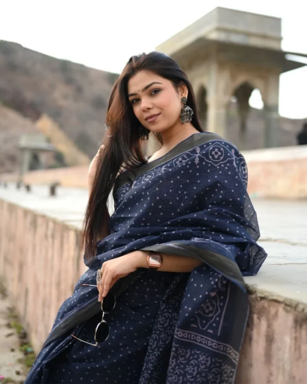 Elegant Doriya Drape - Image 2